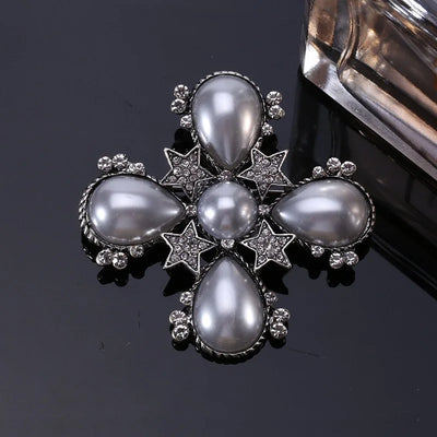 luxury designer jewelry Chain brooches pearl pin  coat accessories brooches for women's clothing free shipping