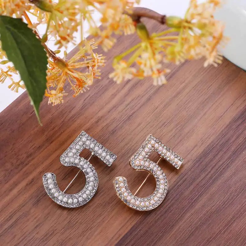 luxury designer jewelry Chain brooches pearl pin  coat accessories brooches for women's clothing free shipping