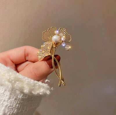 Elegant Silver Color Full of Rhinestone Feather Brooches for Women Men Unisex Luxury Crystal Lapel Safety Pins Party Jewelry