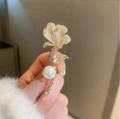 Elegant Silver Color Full of Rhinestone Feather Brooches for Women Men Unisex Luxury Crystal Lapel Safety Pins Party Jewelry