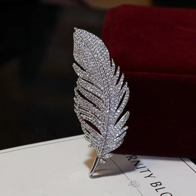 Elegant Silver Color Full of Rhinestone Feather Brooches for Women Men Unisex Luxury Crystal Lapel Safety Pins Party Jewelry