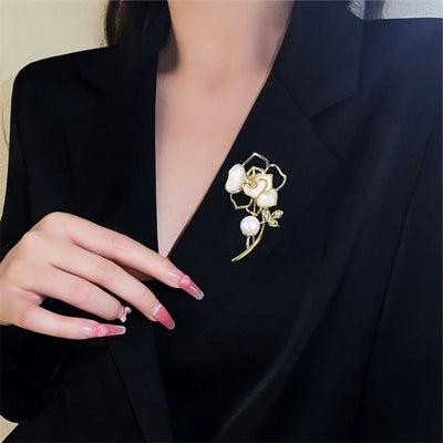 luxury designer jewelry Chain brooches pearl pin  coat accessories brooches for women's clothing free shipping